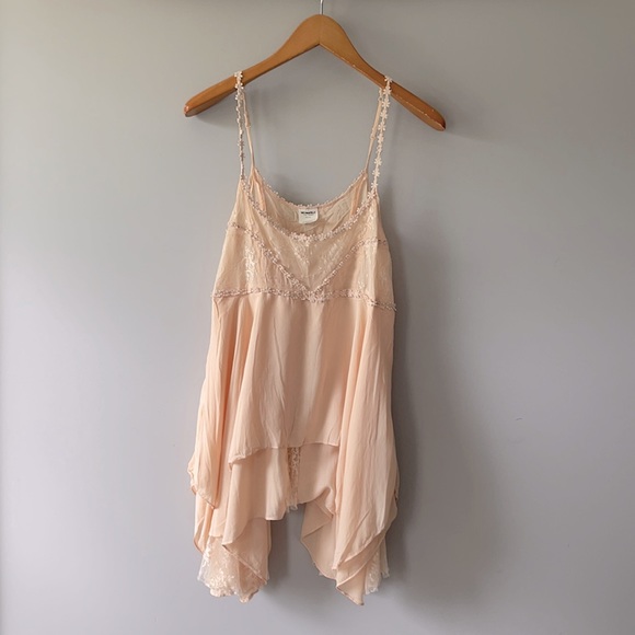 Free People Tops - Dreamy NWOT Free People blush multi layered top XS